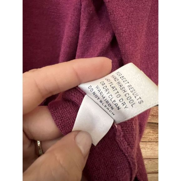 Peter Millar Berry V-Neck 100% Merino Wool Pull Over Mens XL Sweater - Picture 5 of 7